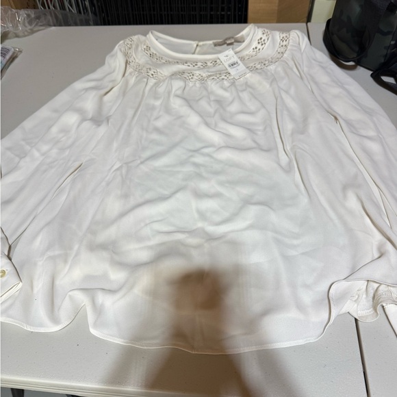 LOFT Tops - Loft Outlet Size Large Long Sleeve Cream Top NWT